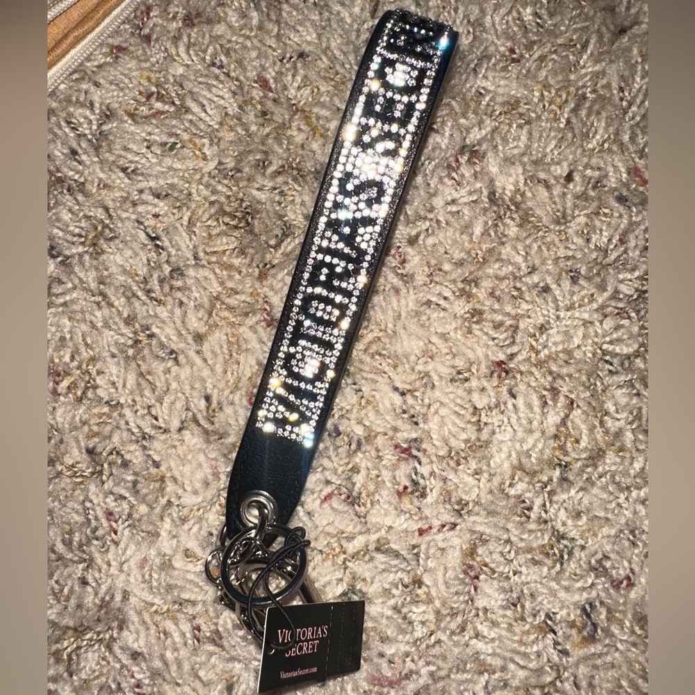 Shine narrow black and silver wristlet keychain shiny Victoria’s Secret 🤍🖤✨ - Picture 4 of 5